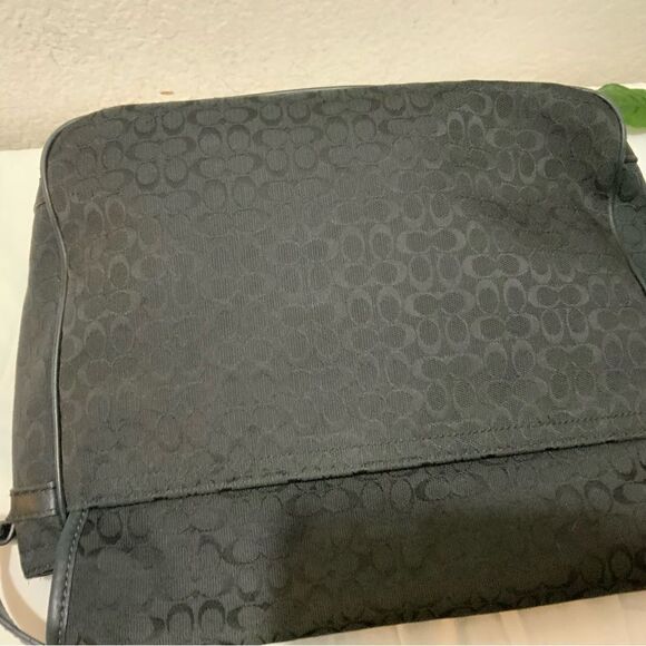 Women's Coach Crossbody Messenger Bag Signature Jacquard F70283 Black Canvas - Picture 3 of 13